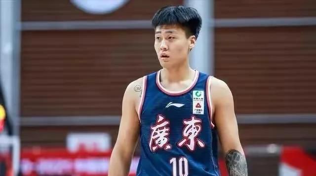 说着，他问马叔：身体其他部分找到买家了吗？马叔摇头说道：一直没匹配上。